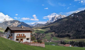 Traumurlaub in den Bergen Funes